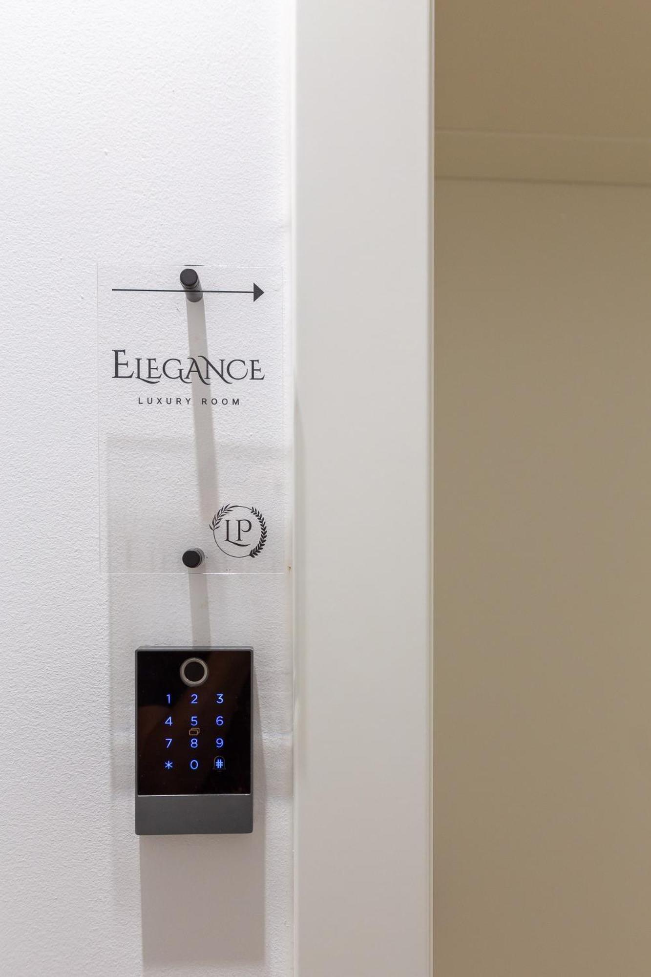 Luxury Rooms Le Prestige Few Minutes From Split'S Iconic Waterfront Экстерьер фото